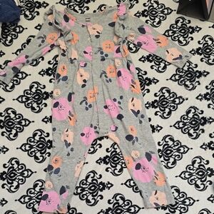 Tea Collection Gray Infant Onesie with Subtle Pink Detail